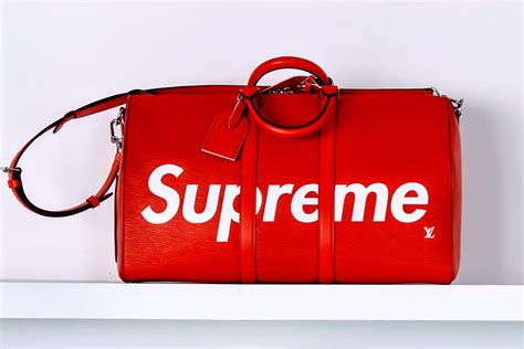 fourre tout supreme lv|How Louis Vuitton x Supreme Took Off: Exclusive .